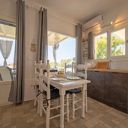 Molos Sea View House - Paros Greece