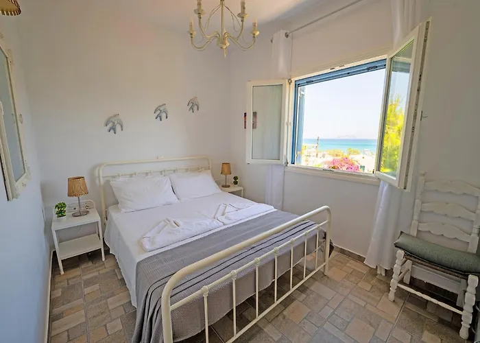 Molos Sea View House - Paros Greece *